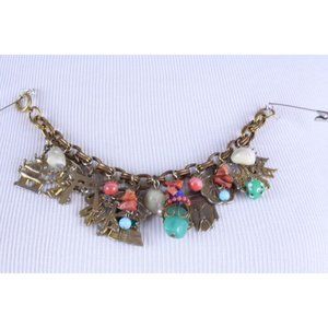 Vintage Gold Tone Beaded Charm Bracelet Asian Chinese Beaded Stone 7"